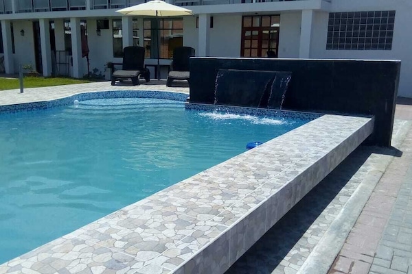 Alberca al aire libre por temporada