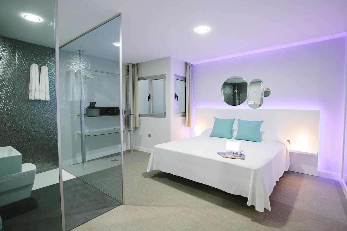 Premium Suite, Terrace | 1 bedroom, blackout curtains, soundproofing, iron/ironing board