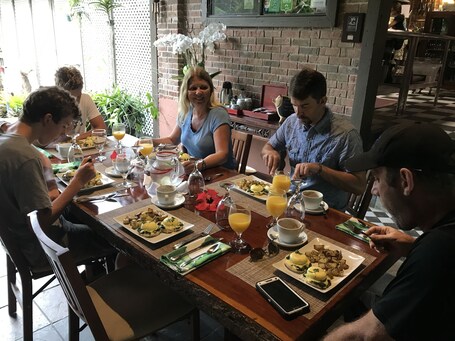 Rainforest Inn - Image 17