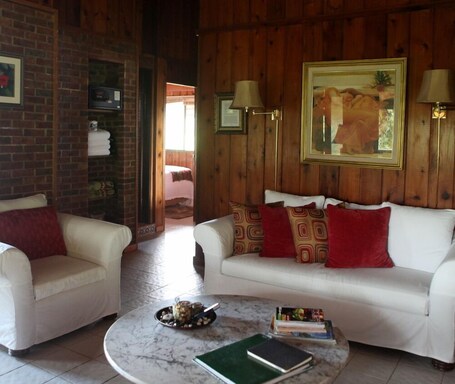Rainforest Inn - Image 24
