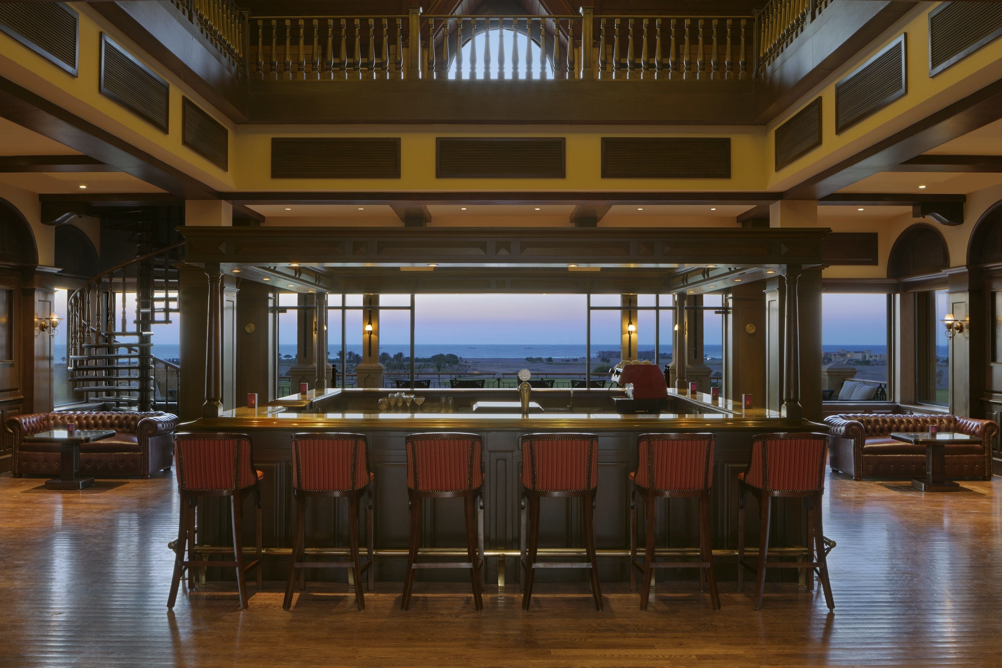 3 bares, bar junto a la piscina, bar en la playa