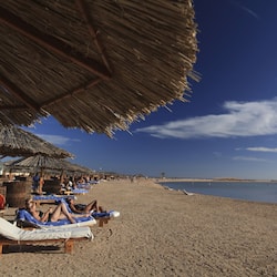 On the beach, free beach shuttle, sun loungers, beach umbrellas