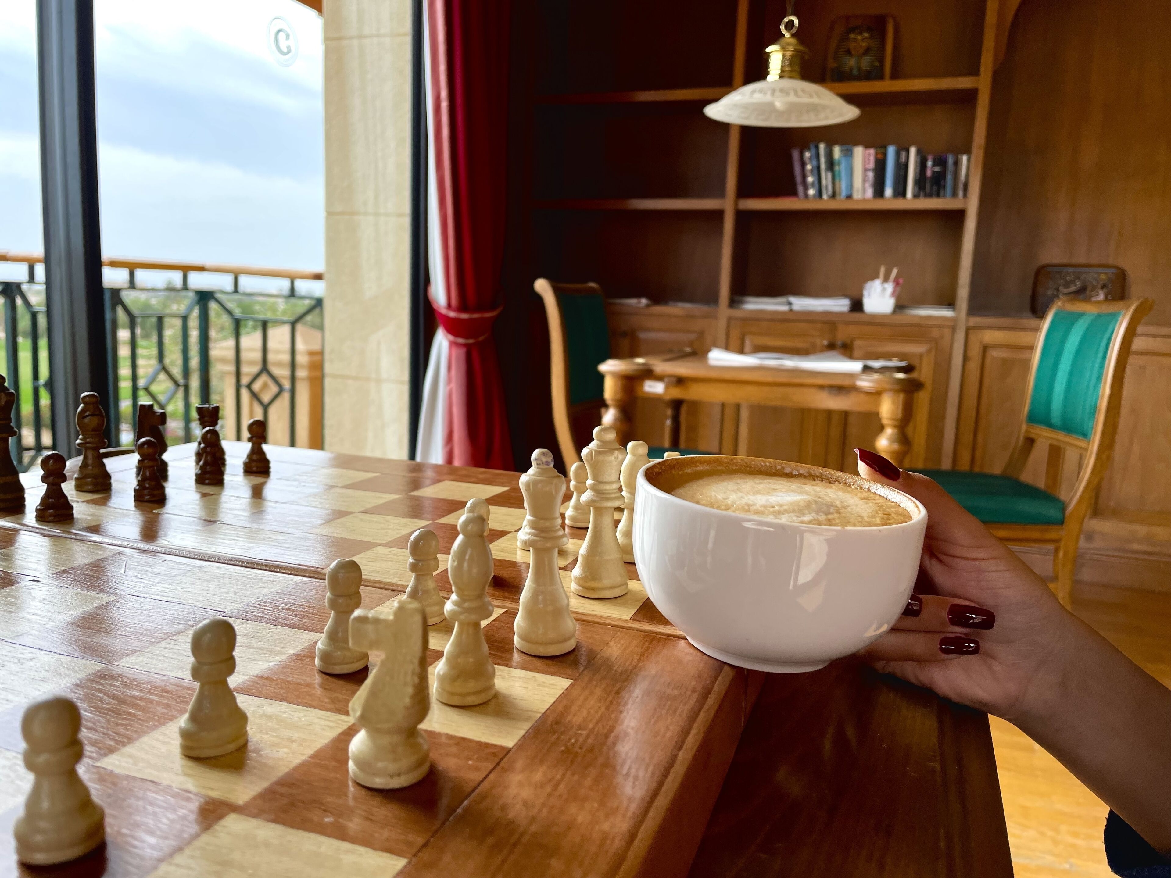 3 bars/lounges, poolside bar, beach bar