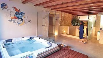 Sauna, hot tub, steam room, body treatments, body wraps, body scrubs