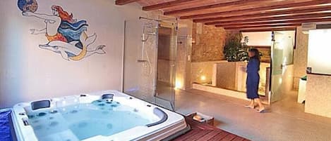 Sauna, hot tub, steam room, body treatments, body wraps, body scrubs