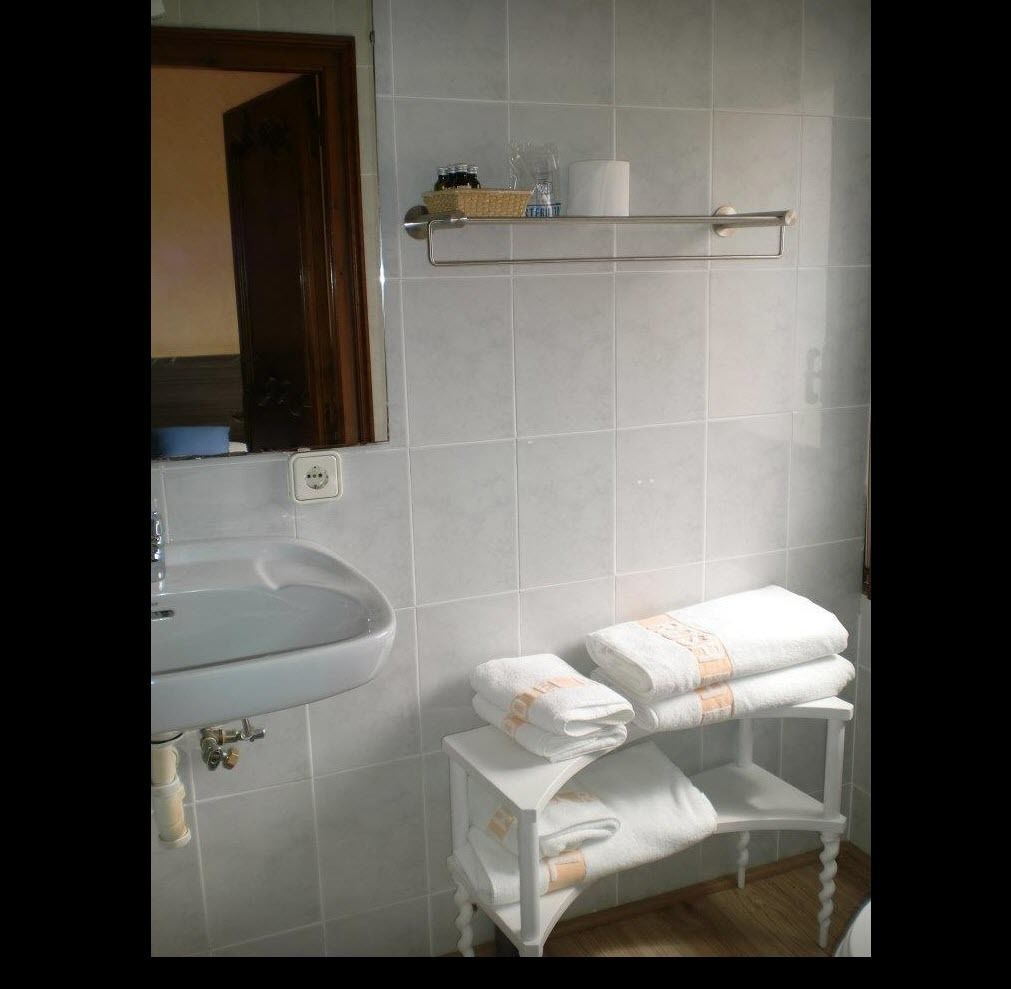 bathtub, jetted bath, hair dryer, towels