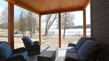 الإطلالة من المنشأة