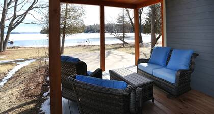 Lakefront Cottage with Stunning Lakeview