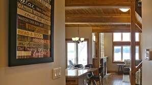 Hallway - Lakefront Cottage with Stunning Lakeview (Muskoka Lakes)