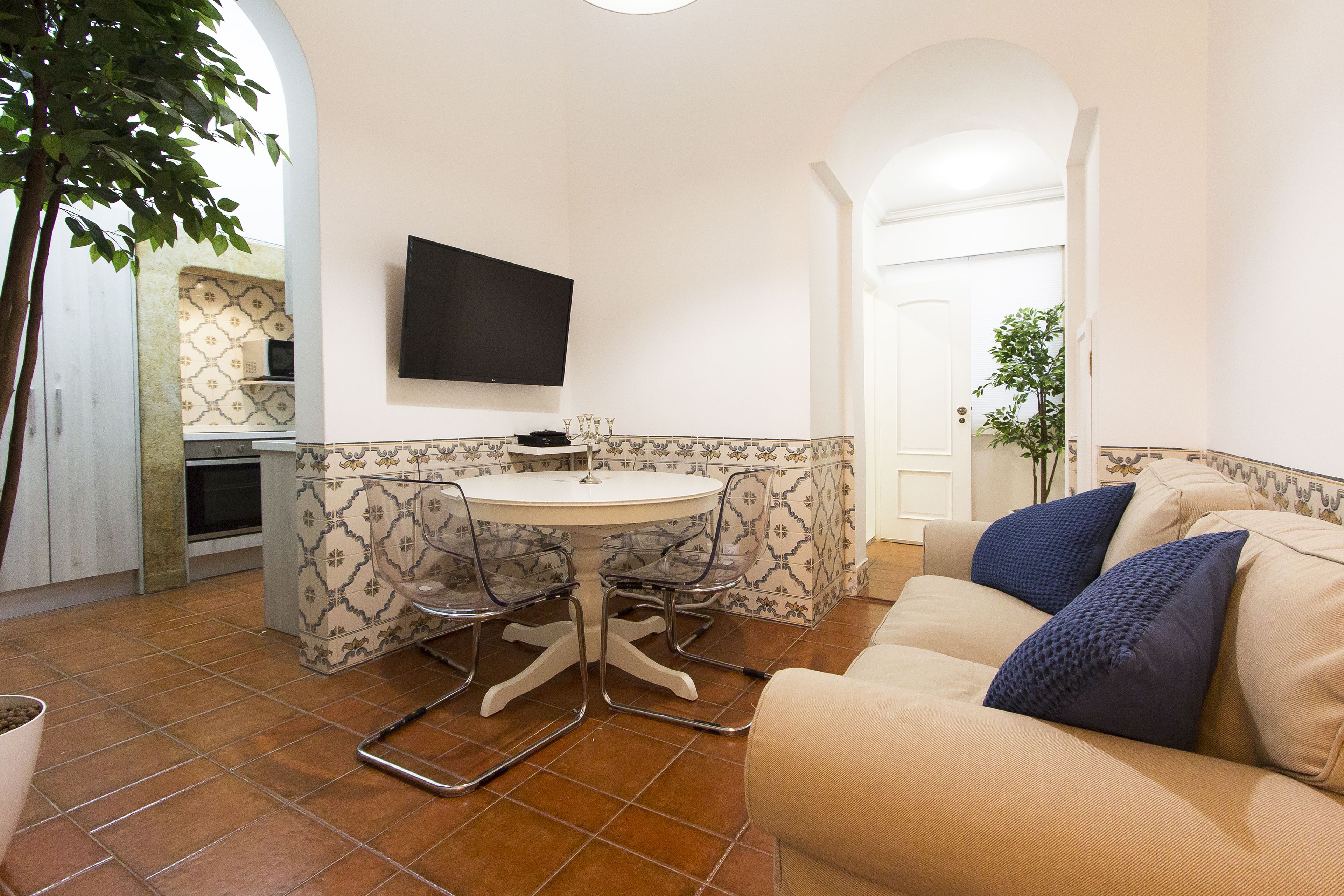 Apartment, 3 Schlafzimmer, Terrasse | Wohnzimmer