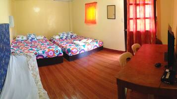 Basic Double Room, 2 Double Beds