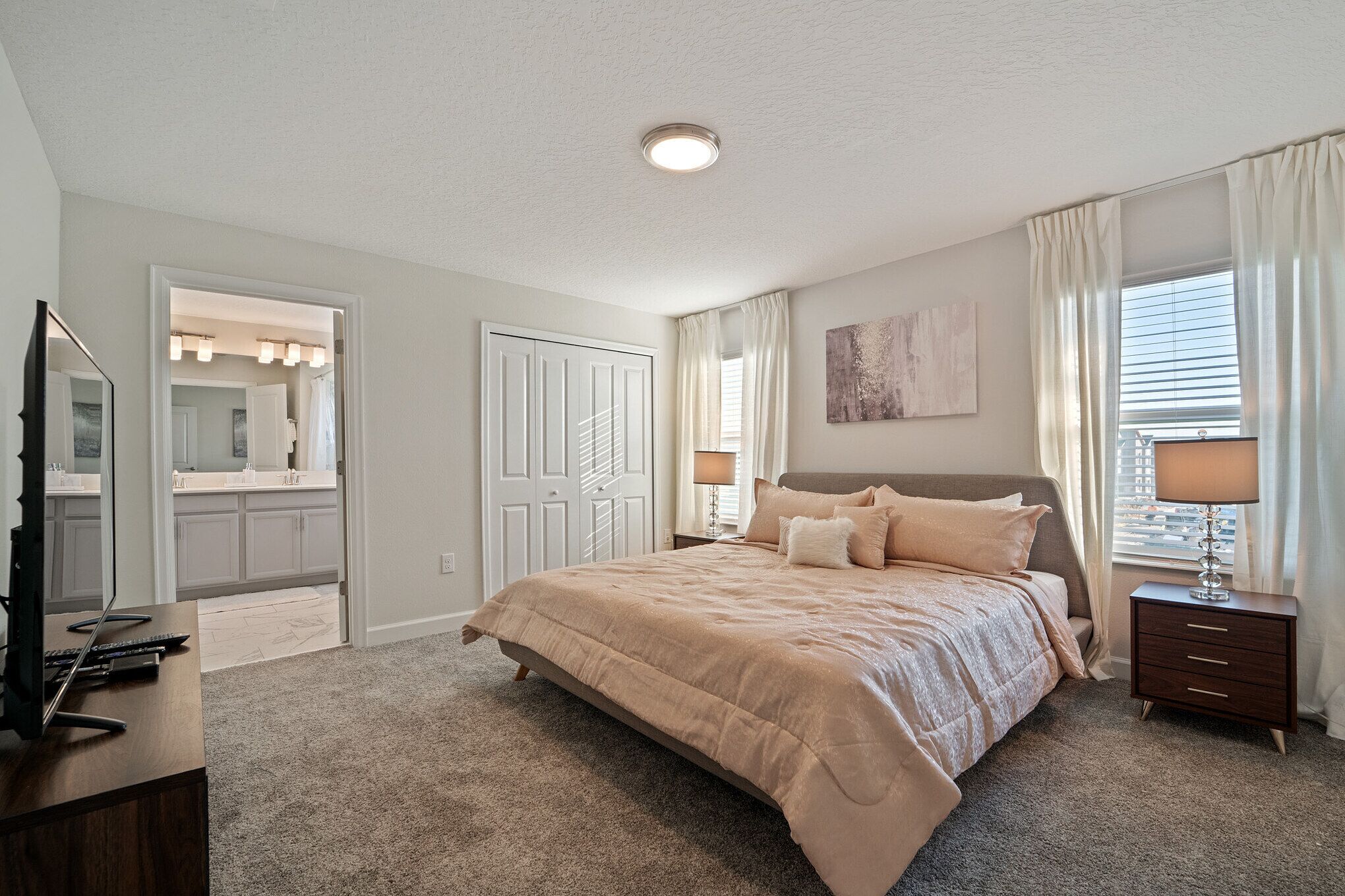 family house, 4 bedrooms | premium bedding, individually decorated, individually furnished