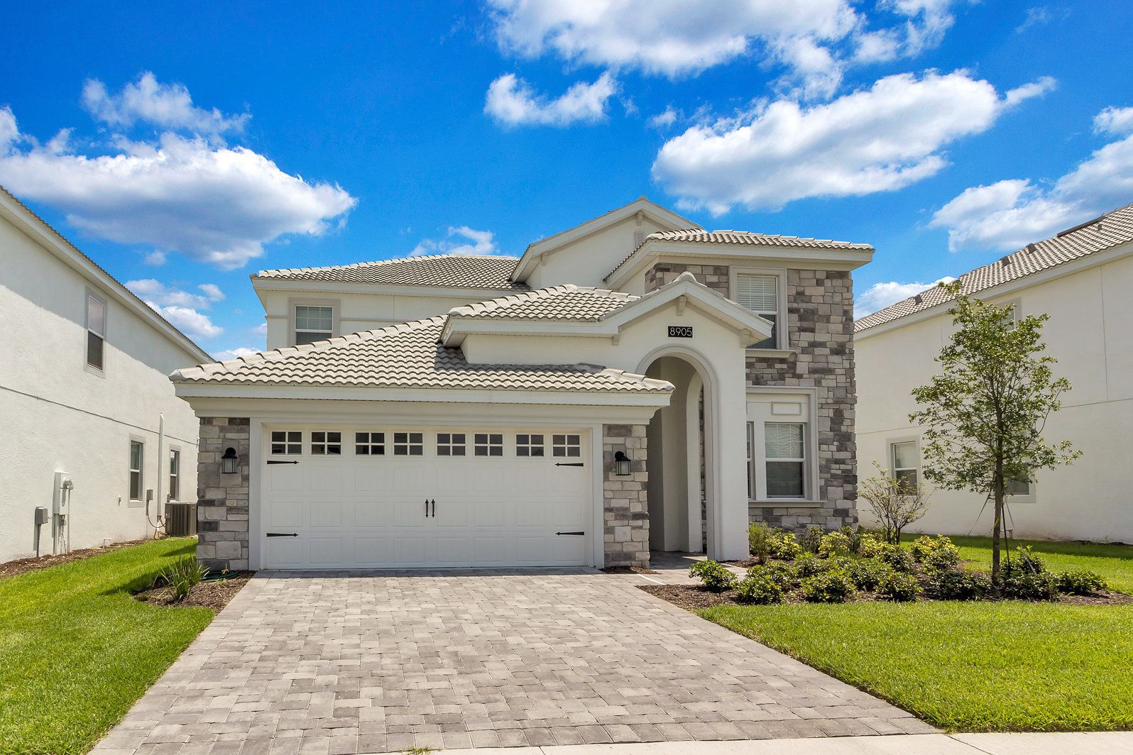 family house, 6 bedrooms | exterior