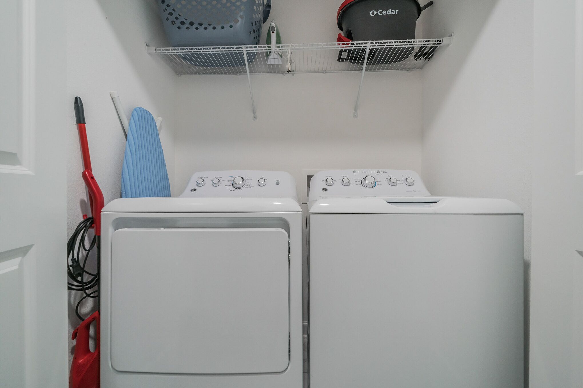 family house, 4 bedrooms | laundry