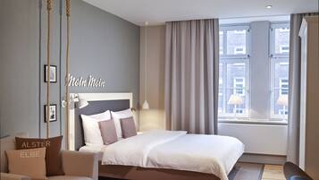 In-room safe, desk, iron/ironing board, free WiFi