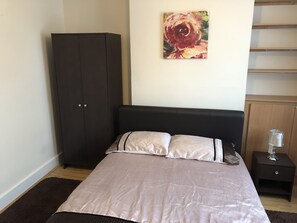 House | 1 bedroom, desk, iron/ironing board, free WiFi - The Cottage - Sandridge (St Albans)