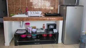 Coffee/tea maker, fridge, microwave - Hacienda Sofía - Cuarto Rosa by Andiani (Cancun)