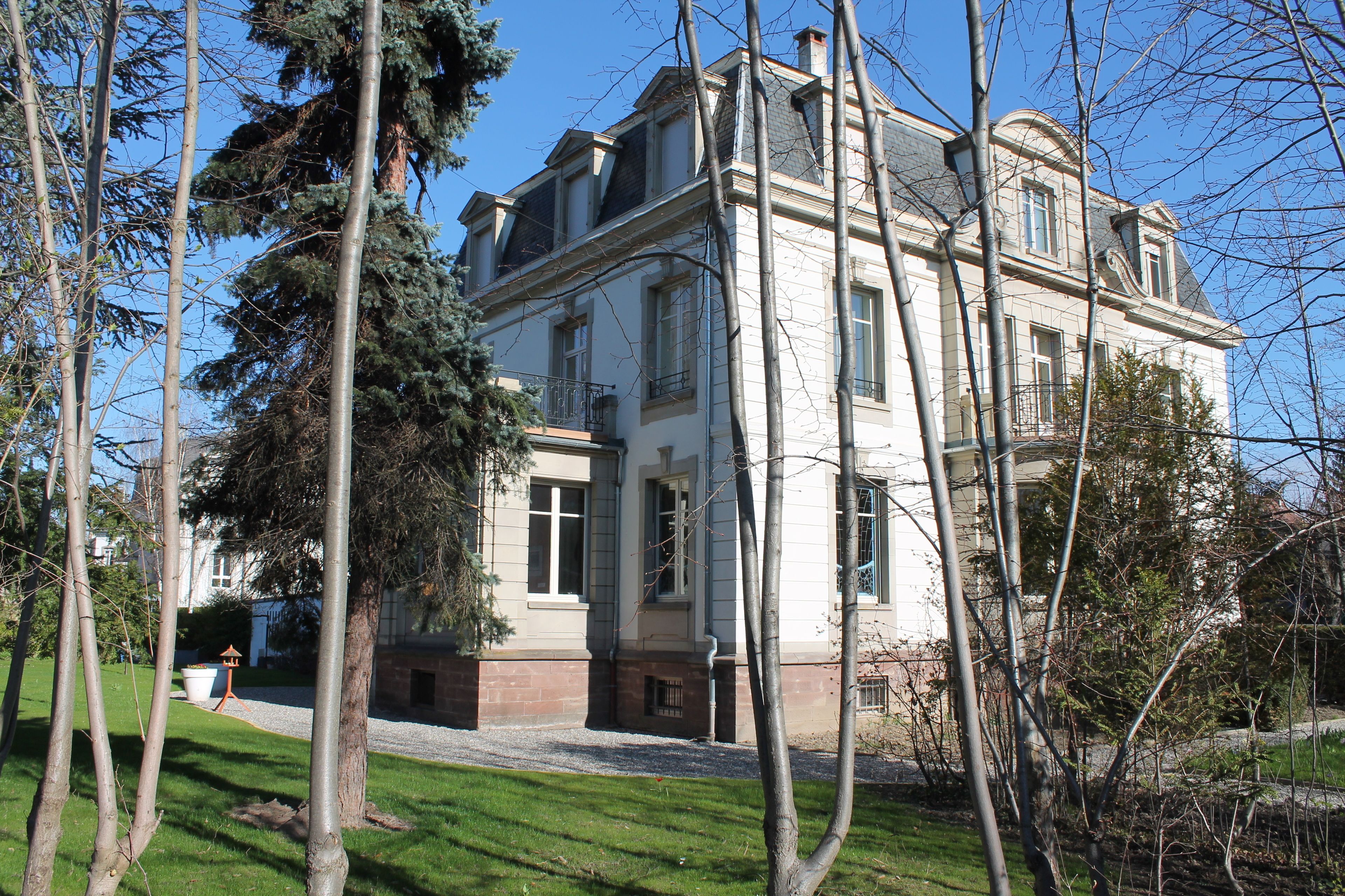 واجهة المنشأة