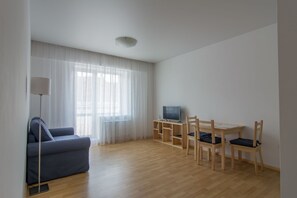 Suite, 1 Bedroom (Alexandra Nevskogo 15/2) | 1 bedroom, premium bedding, desk, iron/ironing board - Hotel in Apartment Irkutsk (Irkutsk)