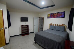 Deluxe Triple Room, Multiple Beds, Non Smoking | Free WiFi