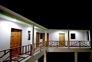 Ngoại thất