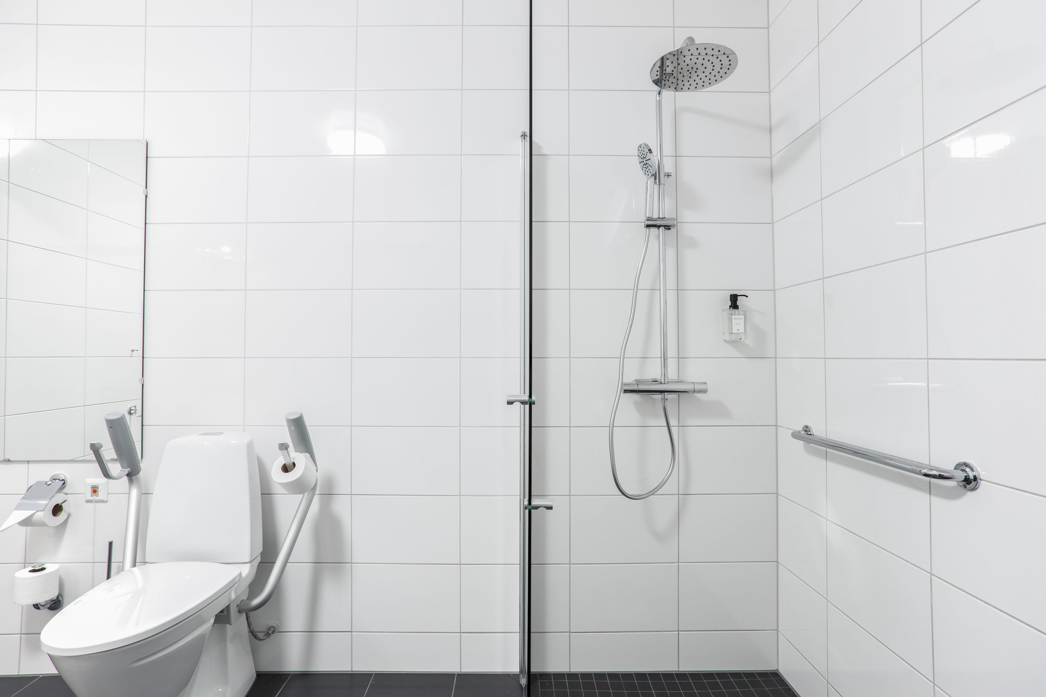 family double or twin room, 2 single beds, accessible | bathroom | shower, hair dryer, towels