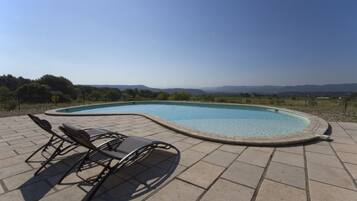 Seasonal outdoor pool