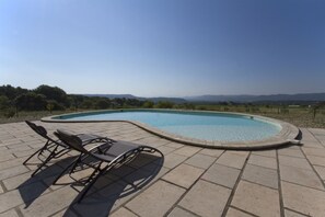 Außenpool (je nach Saison geöffnet)