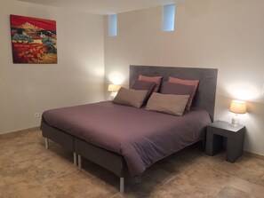 Luxury-Zimmer (Olivier) | Schallisolierte Zimmer, Bügeleisen/Bügelbrett, kostenlose Babybetten