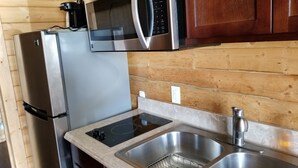 Private kitchen - Paradise Rv&Cabin Resort (Vinton)
