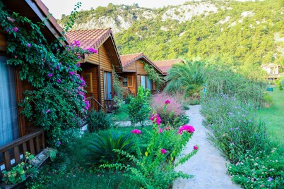 Leontopolis Apart Hotel