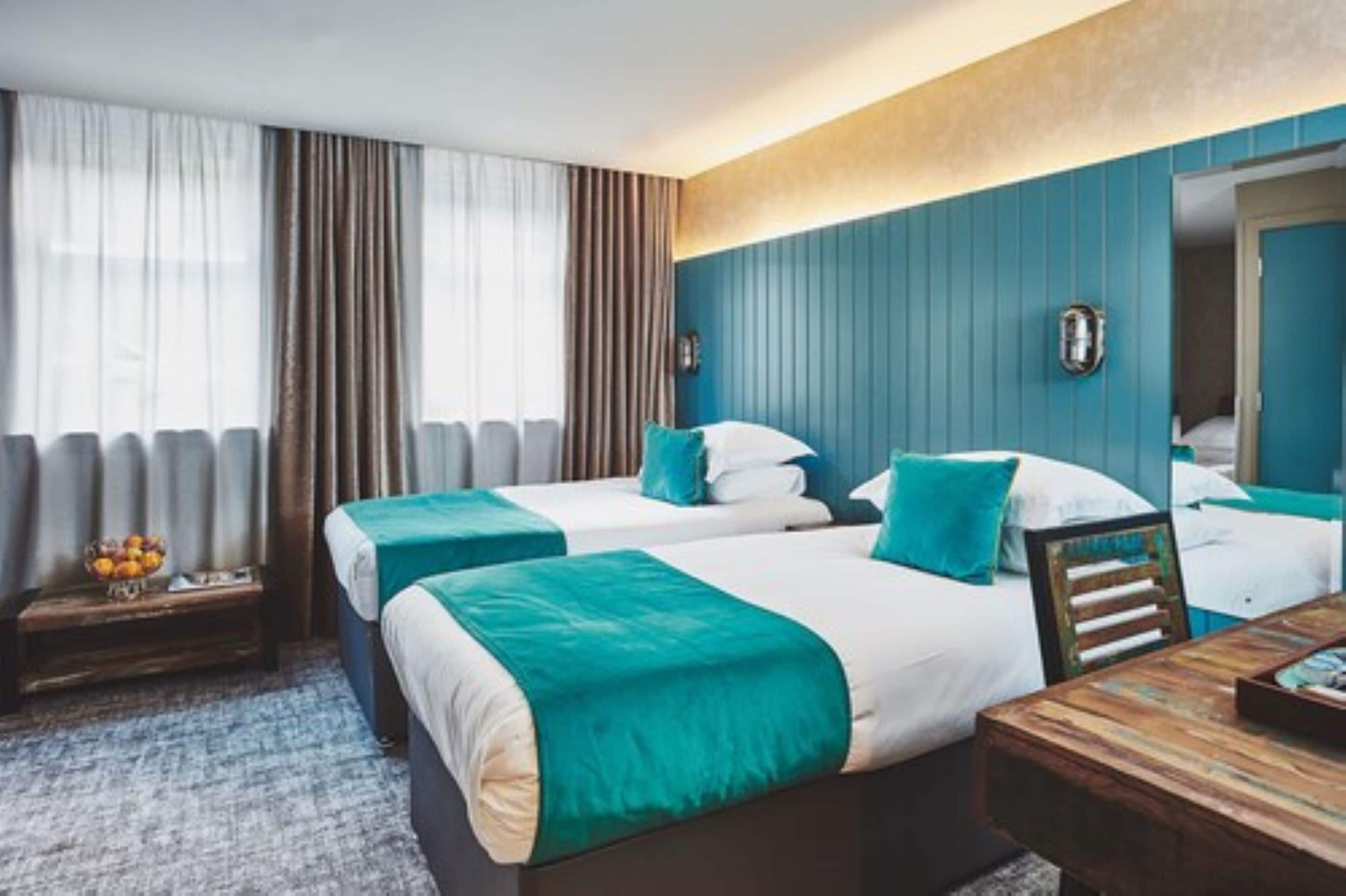 Habitación familiar | Insonorización, wifi gratis y ropa de cama 