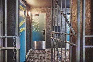 Soundproofing, free WiFi, bed sheets