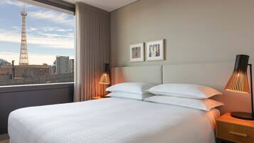 Executive-Suite, 1 Schlafzimmer, Nichtraucher | 1 Schlafzimmer, Minibar, Zimmersafe, Schreibtisch