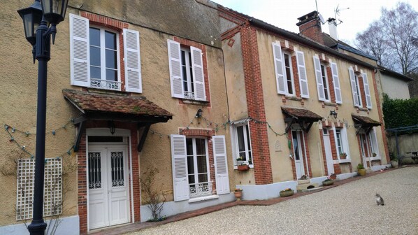 Exterior - La Maison D'hôtes de Toucy (Toucy)