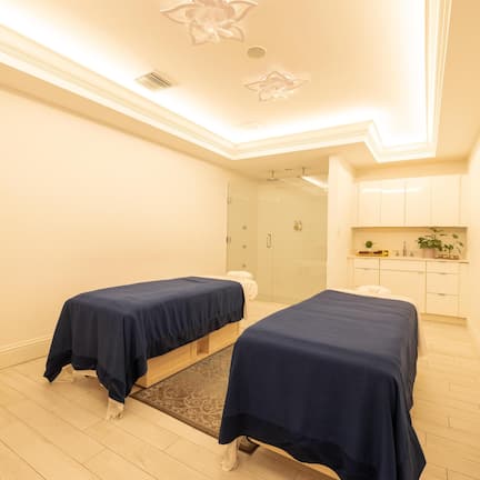Salas de tratamiento para parejas y tratamientos corporales
