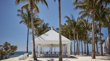 Beach bar
