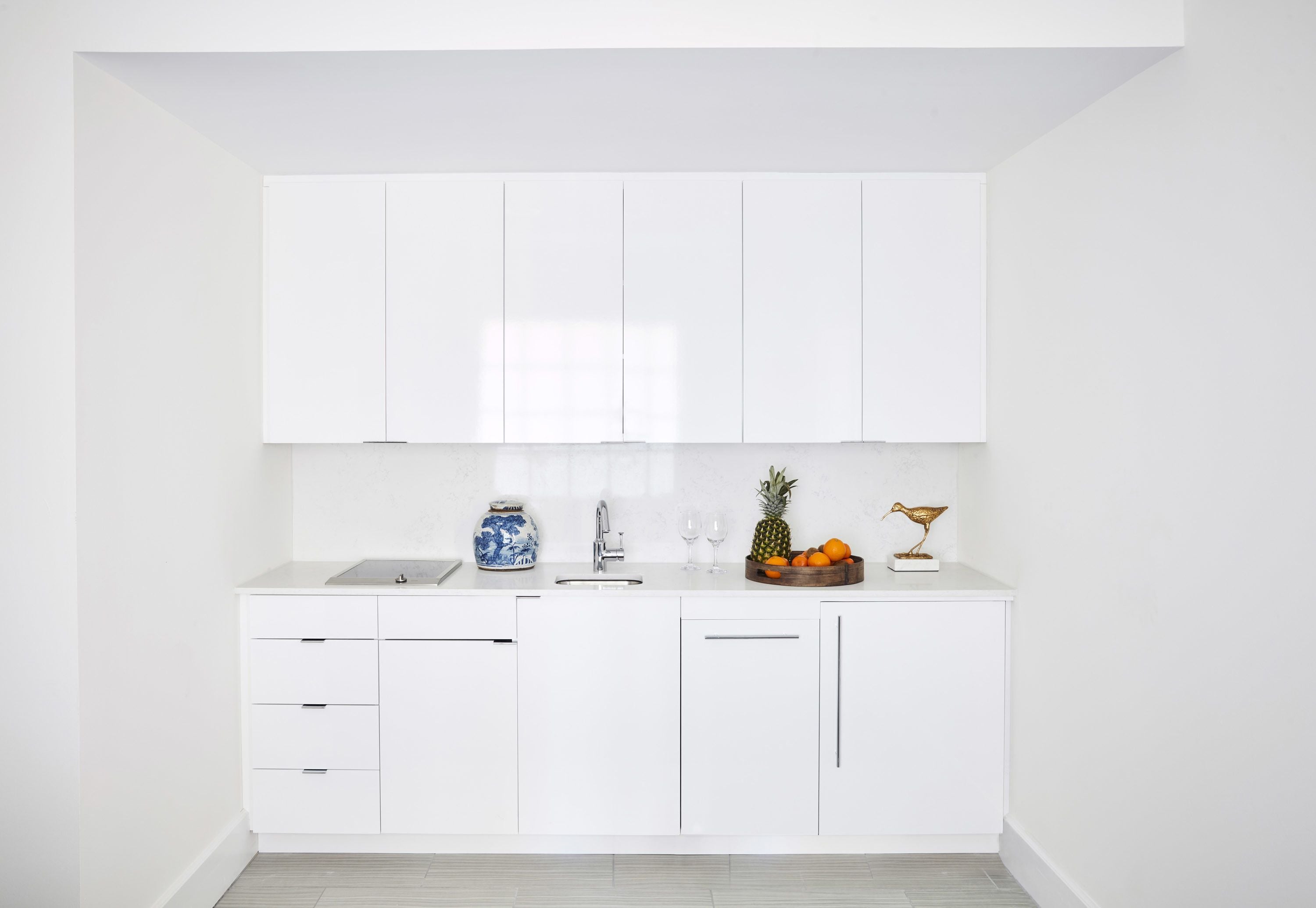 coffee/tea maker, high chair