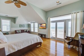 5 bedrooms, iron/ironing board, free WiFi, bed sheets - 508 Ocean by AvantStay | Waterfront, Pool, Beach (Isle of Palms)