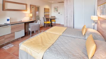 Apartment, Beach View (4 persons) | In-room safe, individually decorated, individually furnished