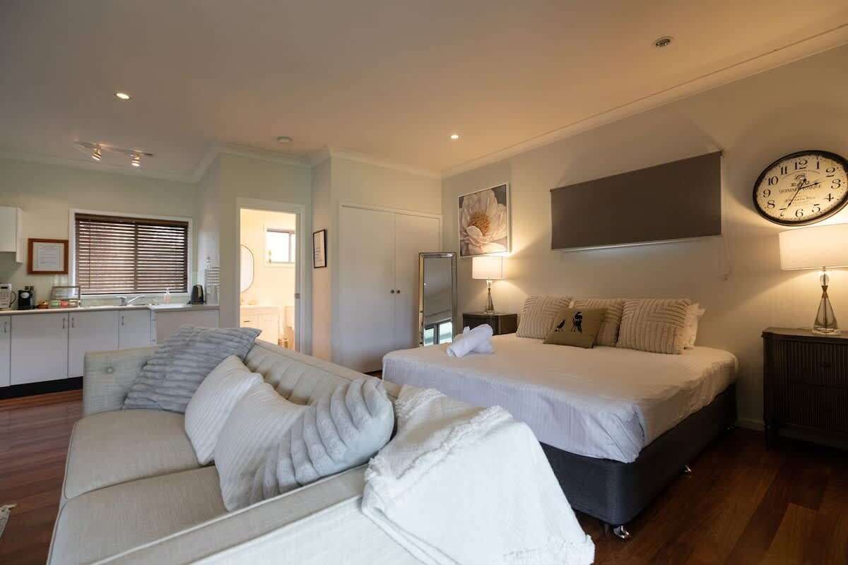 1 bedroom, iron/ironing board, bed sheets