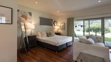 1 bedroom, iron/ironing board
