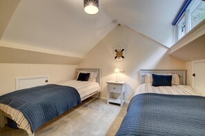 2 chambres, fer et planche à repasser, lit parapluie, Wi-Fi gratuit
