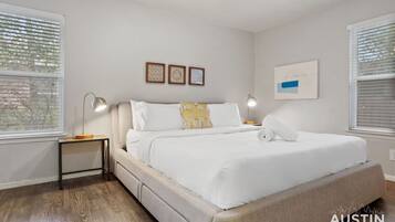 2 chambres, bureau, fer et planche à repasser, Wi-Fi gratuit