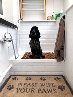 Interior - 2 Bed in West Down (oc-julyco) (West Down)