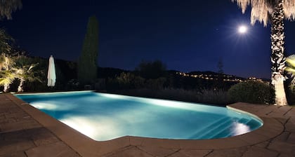 Provencal villa in unique natural and calm setting with beautiful views