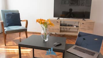 Luxury Apartment, 3 Bedrooms | Television