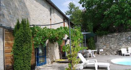 Charming renoviert Quercy Scheune für 5/6, 8x4 pisc