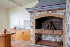 Interior - HOME ARAÚJO - (13090 / AL) fantastic view of the village and the beach of Ponta do Sol (Ponta do Sol)