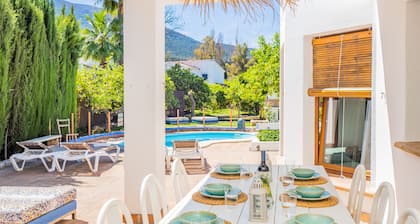 Cubo's Casa Lucia Private Pool / Wifi / Air conditioning / private garden / BBQ
